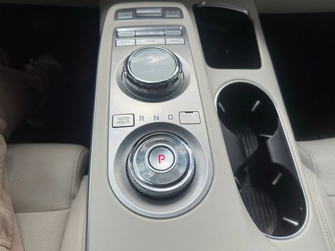 Used 2023 Genesis Electrified GV70 AWD/4WD image 19