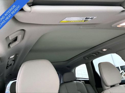Certified 2023 Volvo XC60 B5 Plus w/ Climate Package AWD/4WD image 23