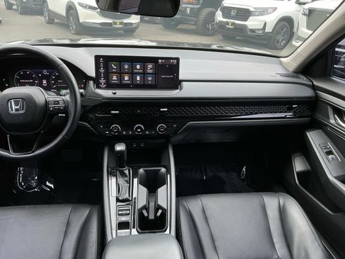 Used 2023 Honda Accord EX-L image 16