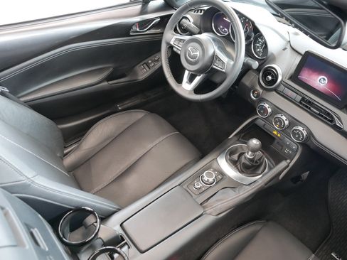 Used 2022 MAZDA MX-5 Miata Grand Touring w/ Weather Package RWD image 9