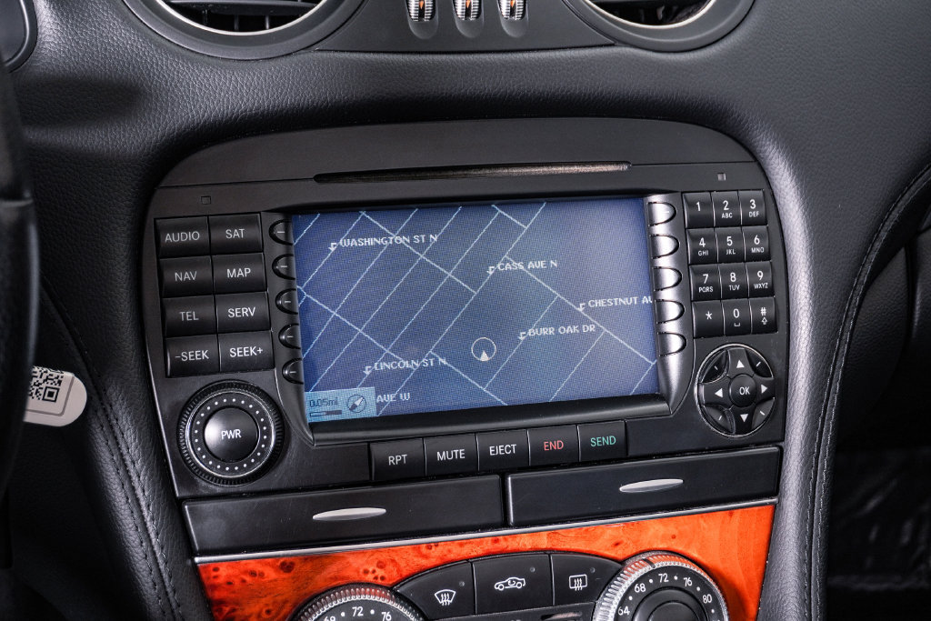 Used 2007 Mercedes-Benz SL 550 image 27
