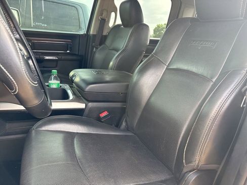 Used 2017 RAM 1500 Laramie w/ Convenience Group AWD/4WD image 10