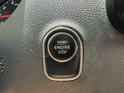 Used 2021 Mercedes-Benz Sprinter 2500 image 34