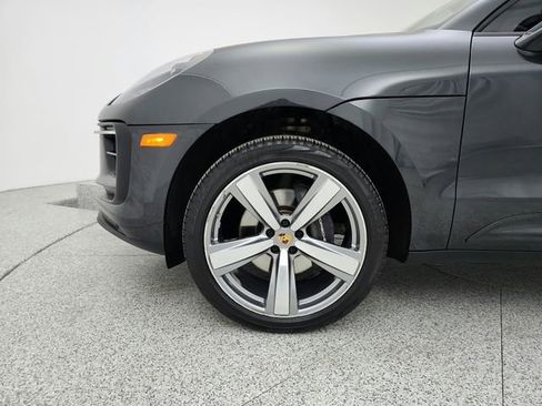 Used 2022 Porsche Macan image 27