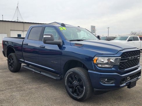 Used 2024 RAM 2500 Big Horn w/ Night Edition image 4