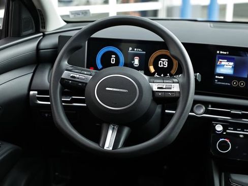 Certified 2025 Hyundai Tucson SEL image 36