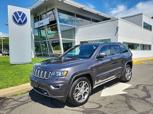 Used 2018 Jeep Grand Cherokee Limited AWD/4WD image 1