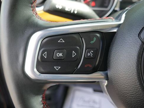 Used 2022 Jeep Wrangler Unlimited Rubicon w/ LED Lighting Group AWD/4WD image 16