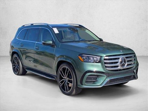 New 2026 Mercedes-Benz GLS 580 4MATIC image 7