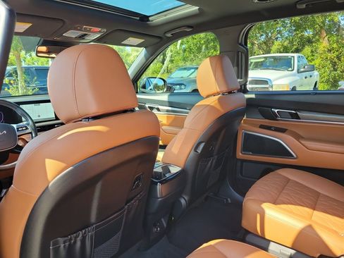 Certified 2025 Kia Telluride EX X-Line AWD/4WD image 26