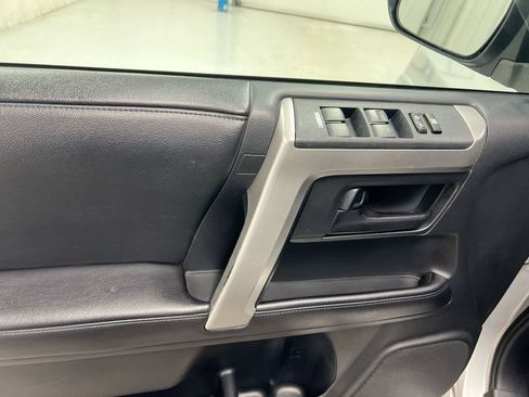 Used 2013 Toyota 4Runner Limited AWD/4WD image 22