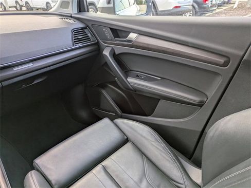 Used 2024 Audi Q5 2.0T Premium Plus image 19