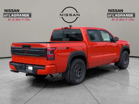 New 2025 Nissan Frontier Pro-X w/ Tow Package RWD image 5
