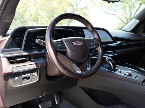 Certified 2024 Cadillac Escalade V w/ LPO, ONYX Package AWD/4WD image 16