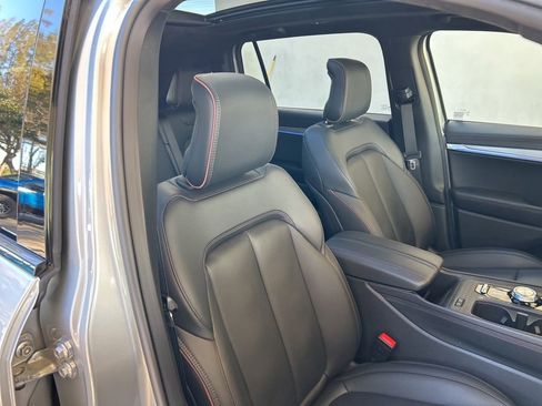 Used 2024 Jeep Wagoneer Launch Edition image 27