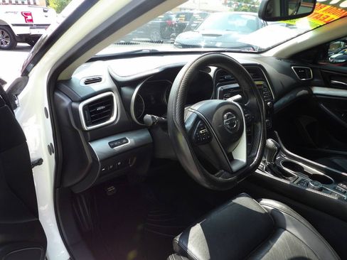 Used 2016 Nissan Maxima 3.5 SL FWD image 7