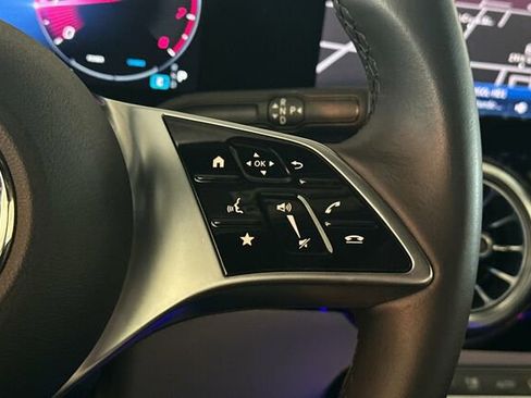 Certified 2025 Mercedes-Benz GLA 250 image 32