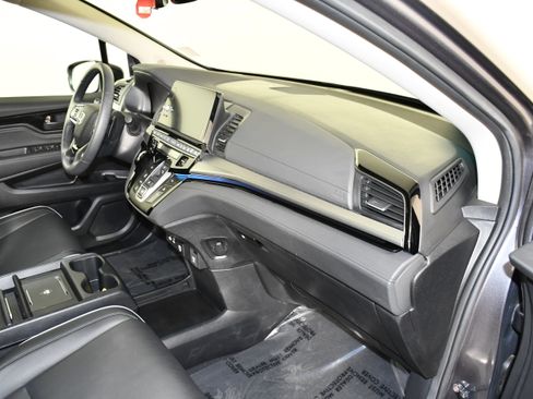 Certified 2025 Honda Odyssey Touring image 43