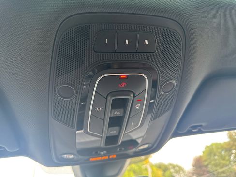 Used 2018 Audi Q5 2.0T Premium Plus w/ Premium Plus Package image 38