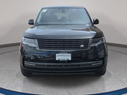 Used 2025 Land Rover Range Rover SE image 2