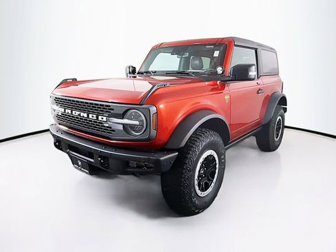 Used 2022 Ford Bronco Badlands w/ Sasquatch Package image 3