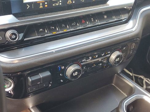 Used 2024 Chevrolet Silverado 1500 High Country image 26