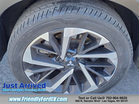 Used 2022 Mitsubishi Outlander SEL image 4