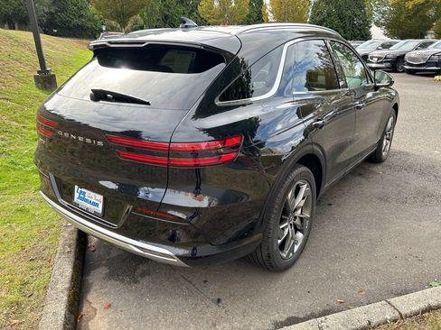 Certified 2025 Genesis Electrified GV70 w/ Prestige Package AWD/4WD image 5