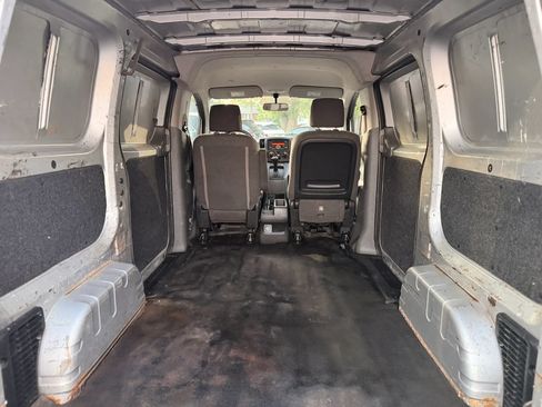 Used 2015 Nissan NV200 S w/ Back Door Glass Package FWD image 16