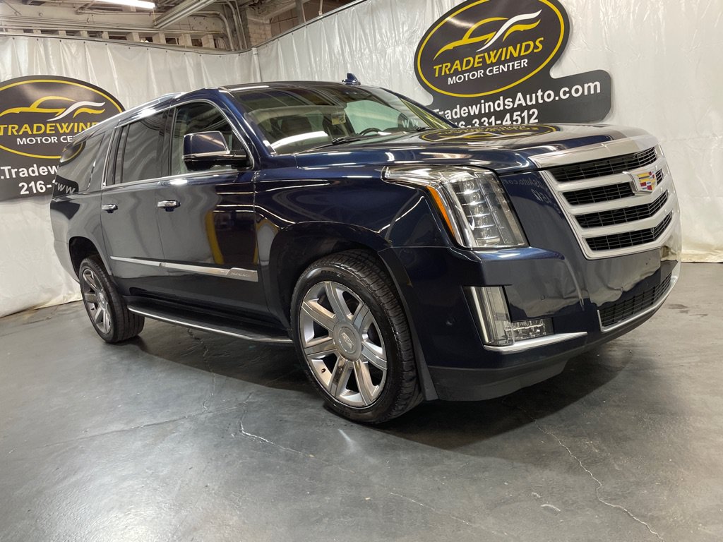 Used 2019 Cadillac Escalade ESV Luxury AWD/4WD image 8