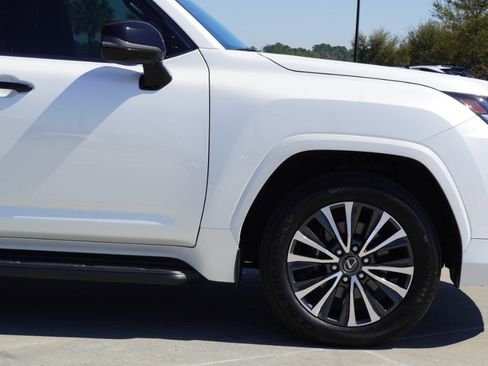 Certified 2024 Lexus LX 600 LX 600 Premium w/ Appearance Package image 8