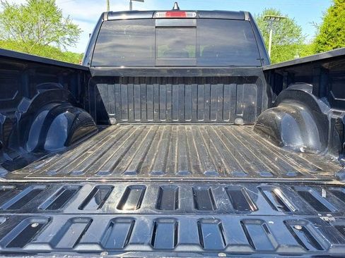 Used 2019 RAM 1500 Big Horn RWD image 28