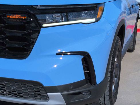 Used 2024 Honda Pilot TrailSport image 11