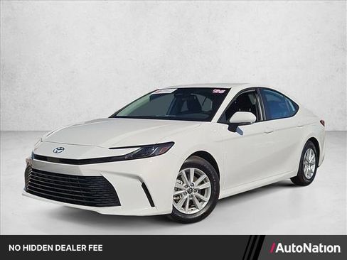 Used 2026 Toyota Camry LE FWD image 1
