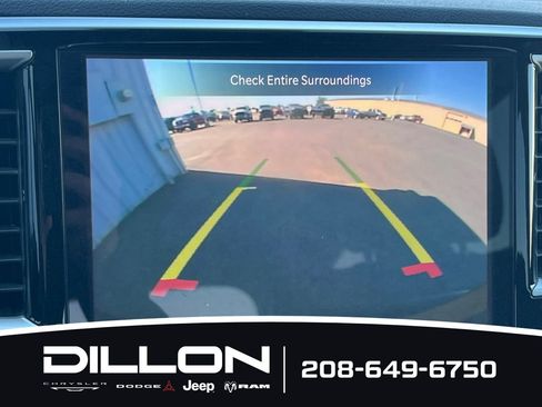 Used 2025 Chrysler Pacifica Select FWD image 20