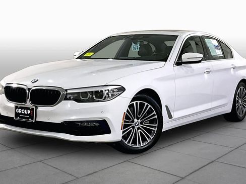 Used 2018 BMW 530i xDrive w/ Premium Package AWD/4WD image 2