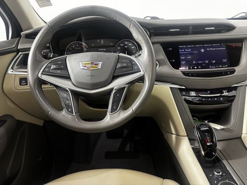 Used 2022 Cadillac XT5 Premium Luxury image 24