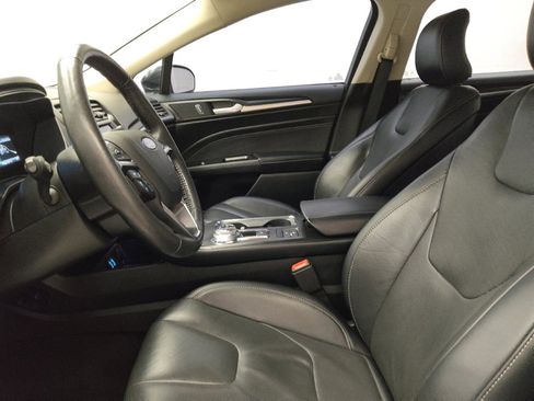 Used 2019 Ford Fusion Energi Titanium image 17