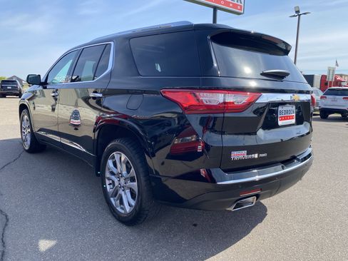 Used 2019 Chevrolet Traverse Premier w/ LPO, Floor Liner Package AWD/4WD image 3