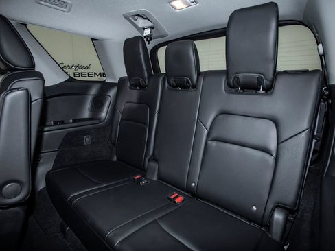 Used 2023 Nissan Pathfinder SL w/ SL Premium Package FWD image 16