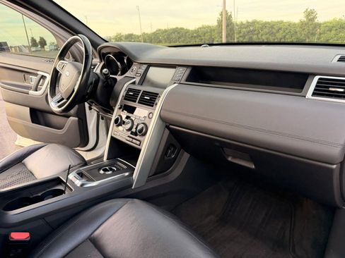 Used 2018 Land Rover Discovery Sport SE AWD/4WD image 27