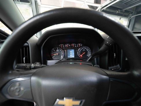 Used 2017 Chevrolet Silverado 1500 Custom w/ Custom Convenience Package AWD/4WD image 16