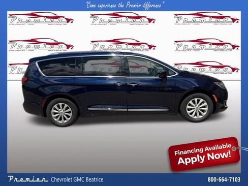 Used 2020 Chrysler Pacifica Touring-L FWD image 7