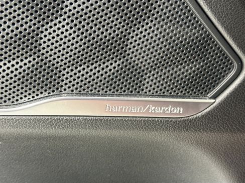 Used 2023 Hyundai Santa Fe SEL w/ Premium Package image 19