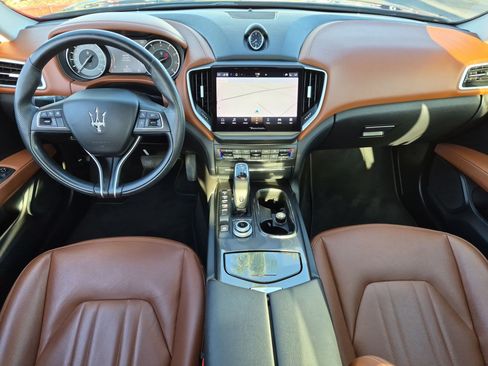 Used 2022 Maserati Ghibli GT RWD image 28