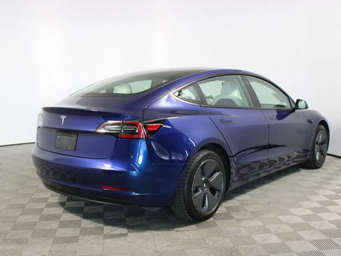 Used 2022 Tesla Model 3 image 45