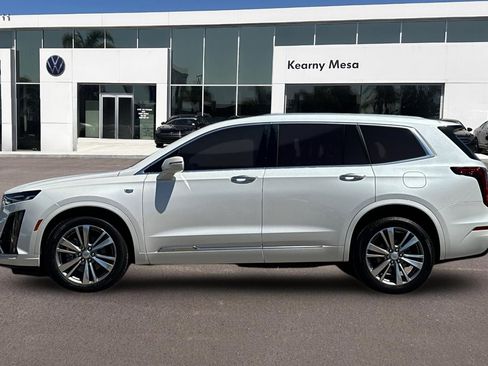 Used 2020 Cadillac XT6 Premium Luxury FWD image 7