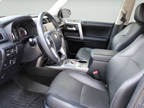 Certified 2024 Toyota 4Runner Limited AWD/4WD image 9