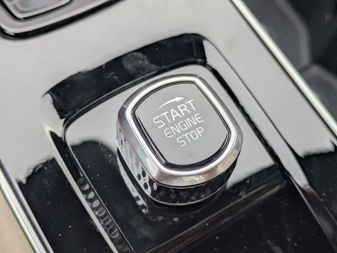 New 2026 Volvo XC90 B6 Ultra image 31