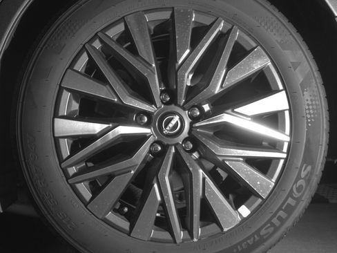 Used 2025 Nissan Altima 2.5 SV image 14